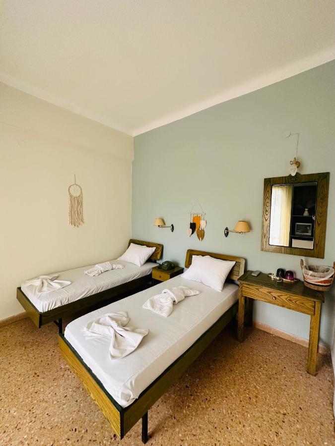 Ancora Hotel Poros Town エクステリア 写真