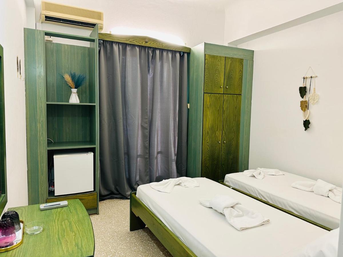 Ancora Hotel Poros Town エクステリア 写真